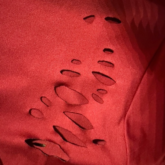 Women’s ripped up tee shirt - Picture 4 of 7